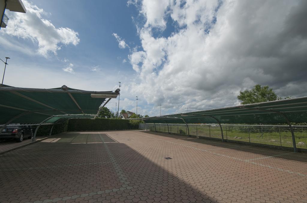 Hotel Brindor Poirino Zewnętrze zdjęcie
