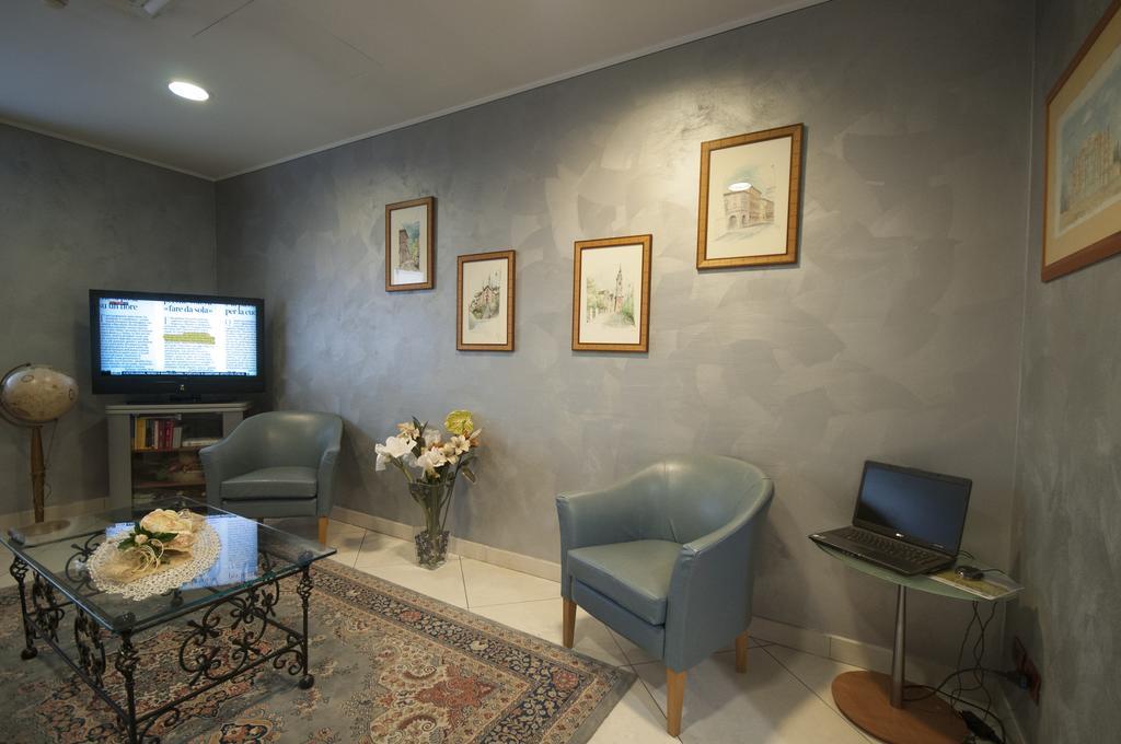 Hotel Brindor Poirino Zewnętrze zdjęcie