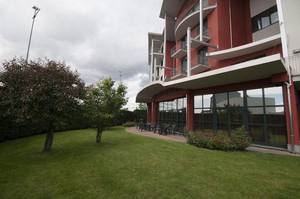 Hotel Brindor Poirino Zewnętrze zdjęcie
