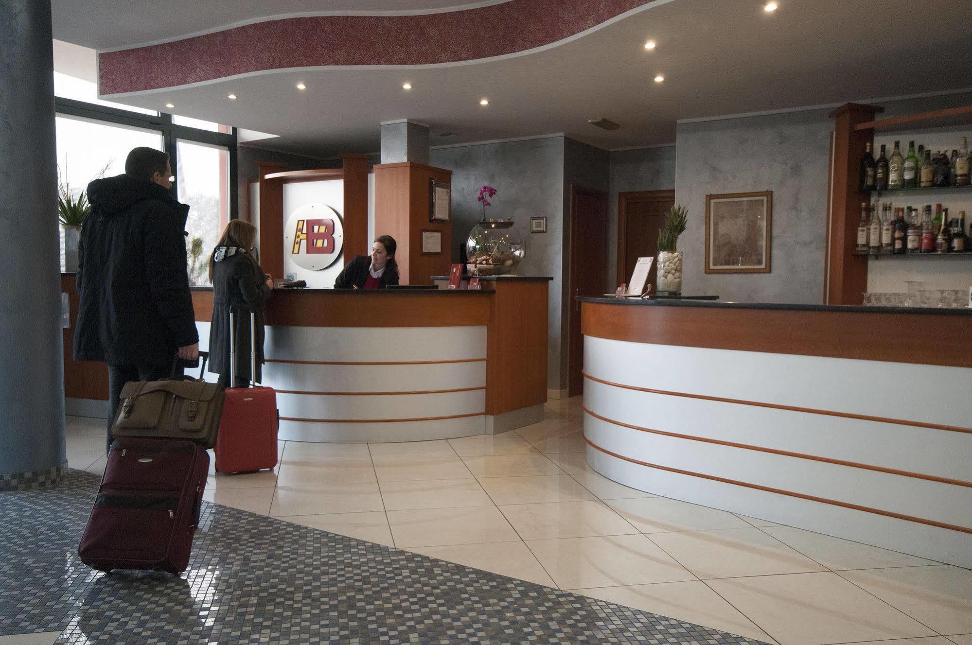 Hotel Brindor Poirino Zewnętrze zdjęcie